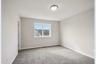 2132 Emerson Road S, Cambridge, MN 55008 - Photo 14