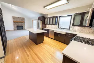 17210 County Rd 24, Plymouth, MN 55447 - Photo 2