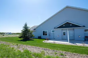 3116 Bassett Dr, Mankato, MN 56001 - Photo 18