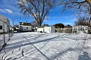 924 12th Ave NE, Rochester, MN 55906 - Photo 4