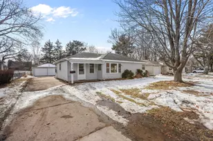 834 Brisbin St, Anoka, MN 55303 - Photo 2