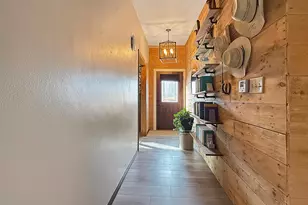 979 S Prairie Ave, Fairmont, MN 56031 - Photo 6