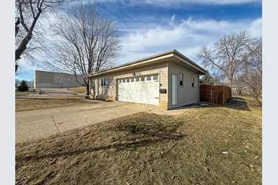 979 S Prairie Avenue, Fairmont, MN 56031 - Photo 50