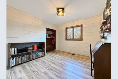 979 S Prairie Avenue, Fairmont, MN 56031 - Photo 32