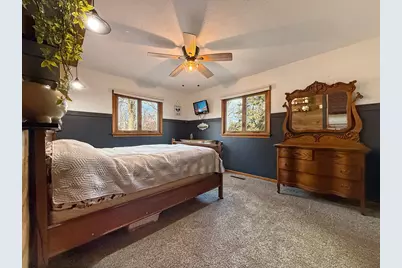 979 S Prairie Avenue, Fairmont, MN 56031 - Photo 24