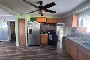 216 N 6th St, Montevideo, MN 56265 - Photo 2