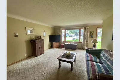 1003 N Renville Street, Winthrop, MN 55396 - Photo 6