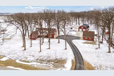 12510 County Road 9, Eyota, MN 55934 - Photo 1