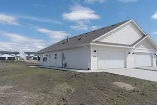 3120 Noble Dr, Mankato, MN 56001 - Photo 1