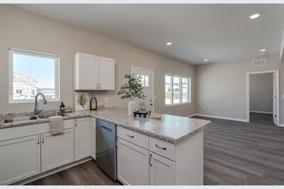 3120 Noble Drive, Mankato, MN 56001 - Photo 10