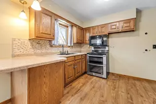 1575 N Hillview Dr, Buffalo City, WI 54622 - Photo 4