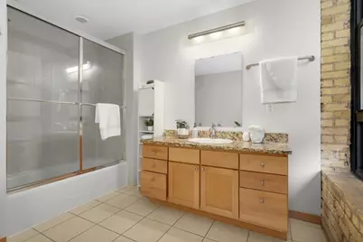 607 Washington Avenue S #302, Minneapolis, MN 55415 - Photo 22