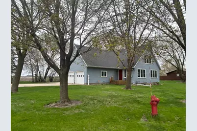 310 1st Avenue NE, Trimont, MN 56176 - Photo 2