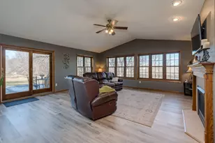 310 1st Ave NE, Trimont, MN 56176 - Photo 16