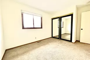 6166 Upper 51st St N, Oakdale, MN 55128 - Photo 10