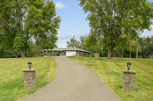 48135 Red Iron Rd, Kasota, MN 56050 - Photo 1