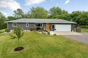 48135 Red Iron Rd, Kasota, MN 56050 - Photo 2