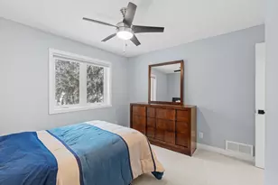 2129 Arkwright St, Maplewood, MN 55117 - Photo 18