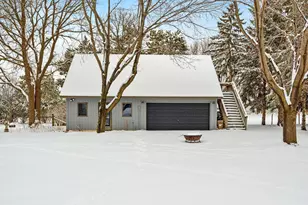 2129 Arkwright St, Maplewood, MN 55117 - Photo 32