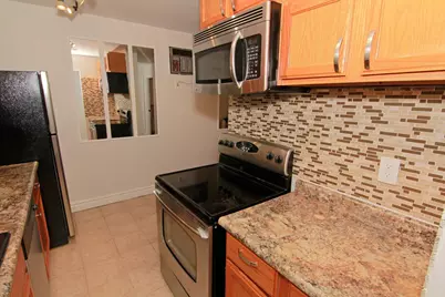 2212 Aldrich Avenue S #106, Minneapolis, MN 55405 - Photo 12