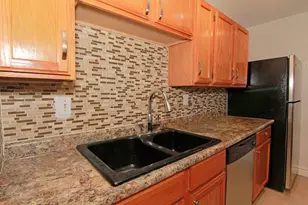 2212 Aldrich Ave S, Minneapolis, MN 55405 - Photo 10