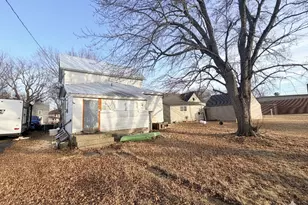 213 S Lafayette Ave, Fulda, MN 56131 - Photo 2