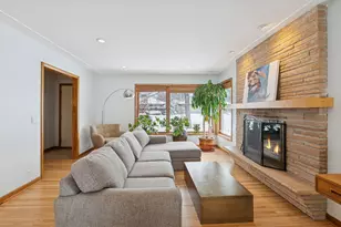 3529 Zenith Ave N, Robbinsdale, MN 55422 - Photo 1