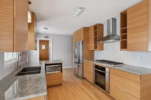 3529 Zenith Ave N, Robbinsdale, MN 55422 - Photo 8