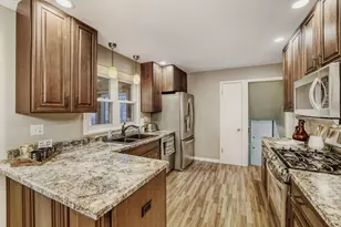 426 Emerson Ave W, West Saint Paul, MN 55118 - Photo 10