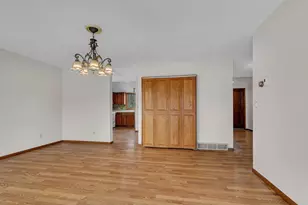 122 Benton Oaks Dr, Sauk Rapids, MN 56379 - Photo 10