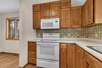 122 Benton Oaks Drive, Sauk Rapids, MN 56379 - Photo 6