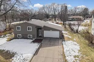 6170 134th St W, Apple Valley, MN 55124 - Photo 1