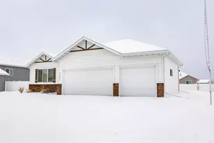 3637 18th St S, Moorhead, MN 56560 - Photo 4
