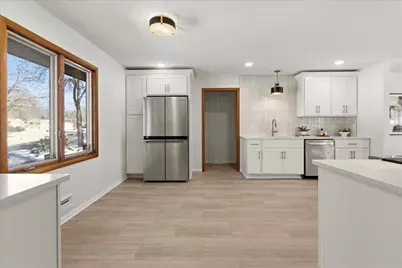 2640 Queensland Lane N, Plymouth, MN 55447 - Photo 4