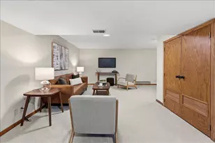 2640 Queensland Ln N, Plymouth, MN 55447 - Photo 32