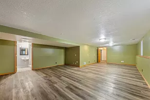 832 Home Pl, Faribault, MN 55021 - Photo 34