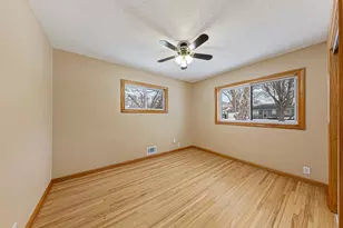 832 Home Pl, Faribault, MN 55021 - Photo 28