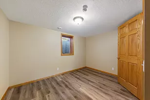 832 Home Pl, Faribault, MN 55021 - Photo 32