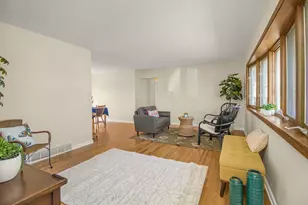 7461 Cloman Way, Inver Grove Heights, MN 55076 - Photo 4