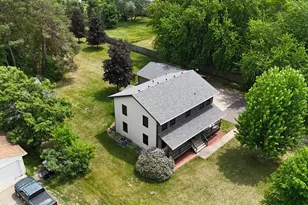 7953 Woodlawn Dr, Mounds View, MN 55112 - Photo 2