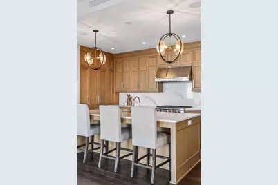 1111 W River Parkway #21B, Minneapolis, MN 55415 - Photo 24