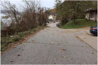 X South Hill Street, Fountain City, WI 54629 - Photo 6