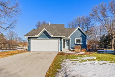 880 Lake Susan Drive, Chanhassen, MN 55317 - Photo 1