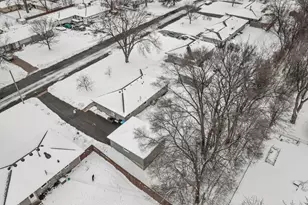 9701 Oakland Ave, Bloomington, MN 55420 - Photo 24