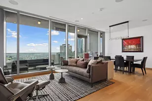 255 Hennepin Ave, Minneapolis, MN 55408 - Photo 2