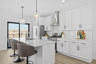 6301 16th Ave S, Richfield, MN 55423 - Photo 2