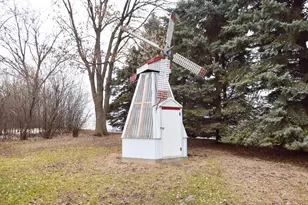 1409 Lakeland Dr NE, Willmar, MN 56201 - Photo 22