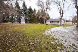 1409 Lakeland Dr NE, Willmar, MN 56201 - Photo 20