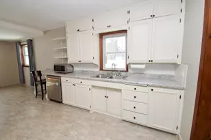 1409 Lakeland Dr NE, Willmar, MN 56201 - Photo 4