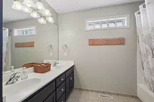 9315 Cold Stream Ln, Eden Prairie, MN 55347 - Photo 40